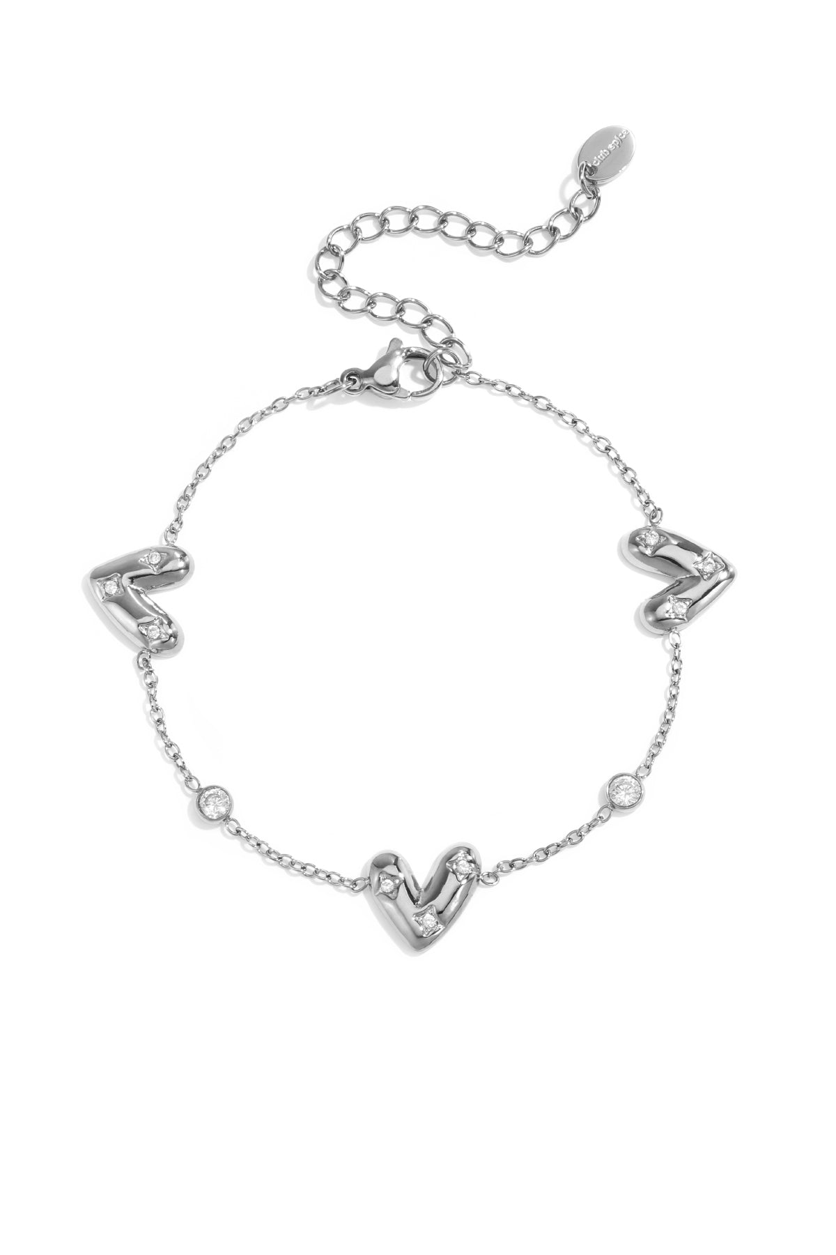 Armband met drie belegde harten en ronde zirkonia steentjes