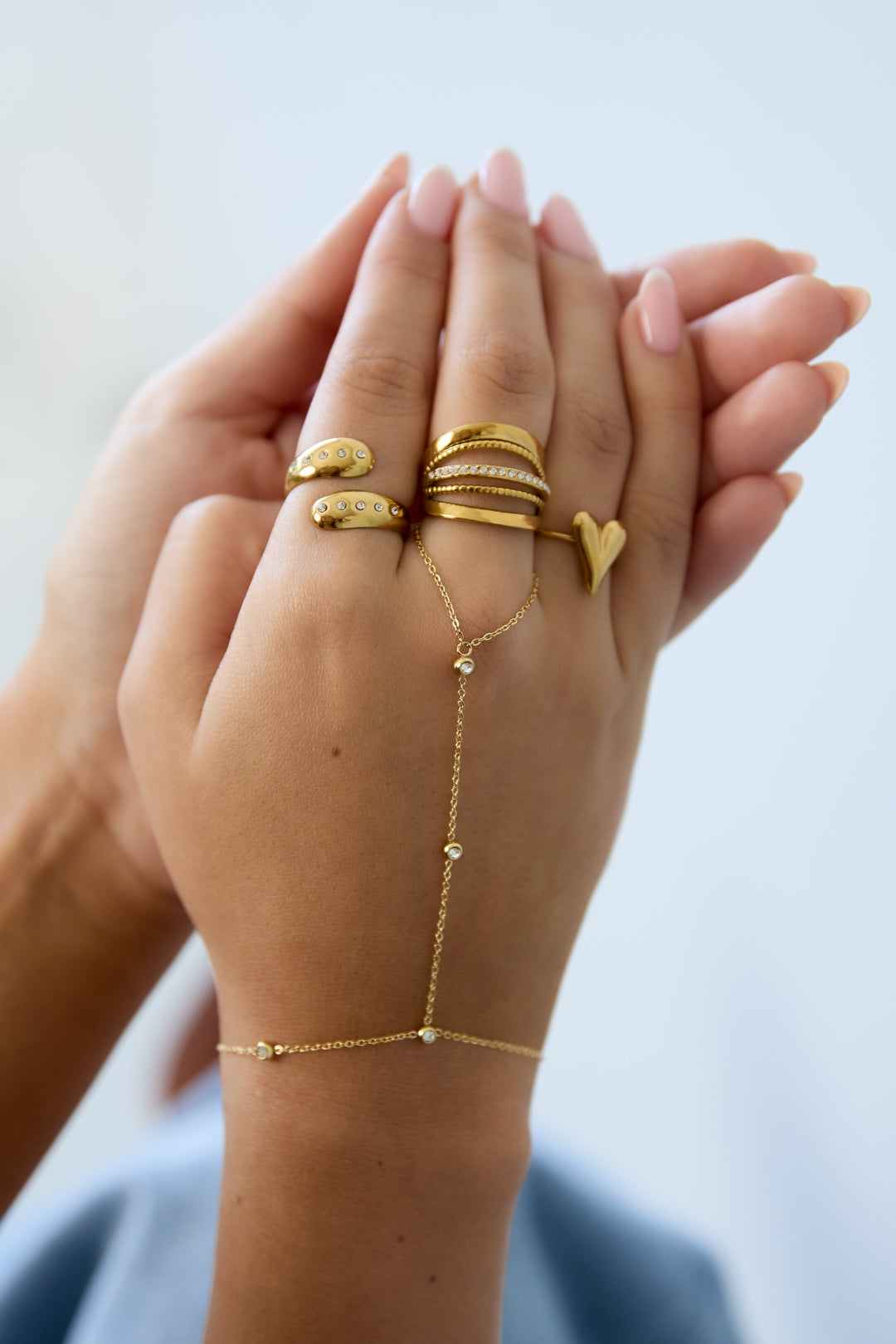 Stainless Steel Handchain met asymmetrische steentjes