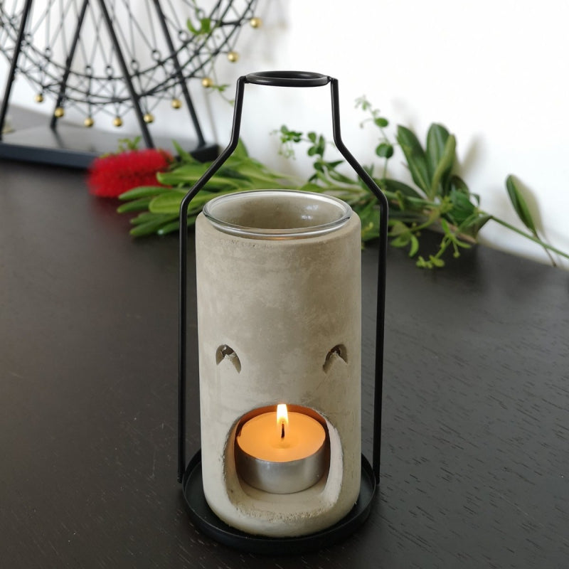 Geurbrander Una metaal en beton