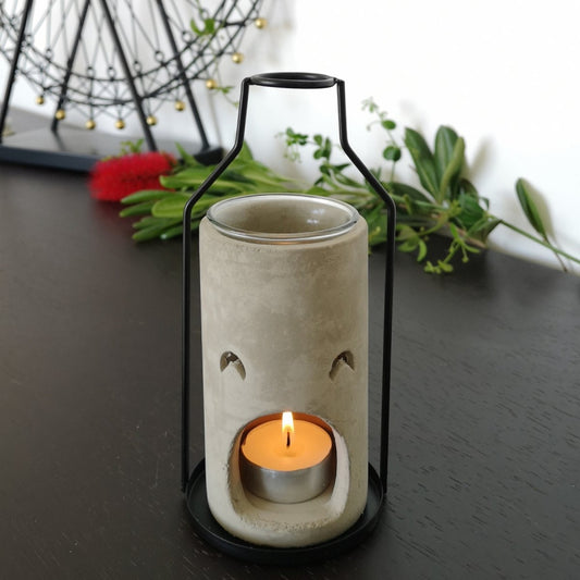 Geurbrander Una metaal en beton