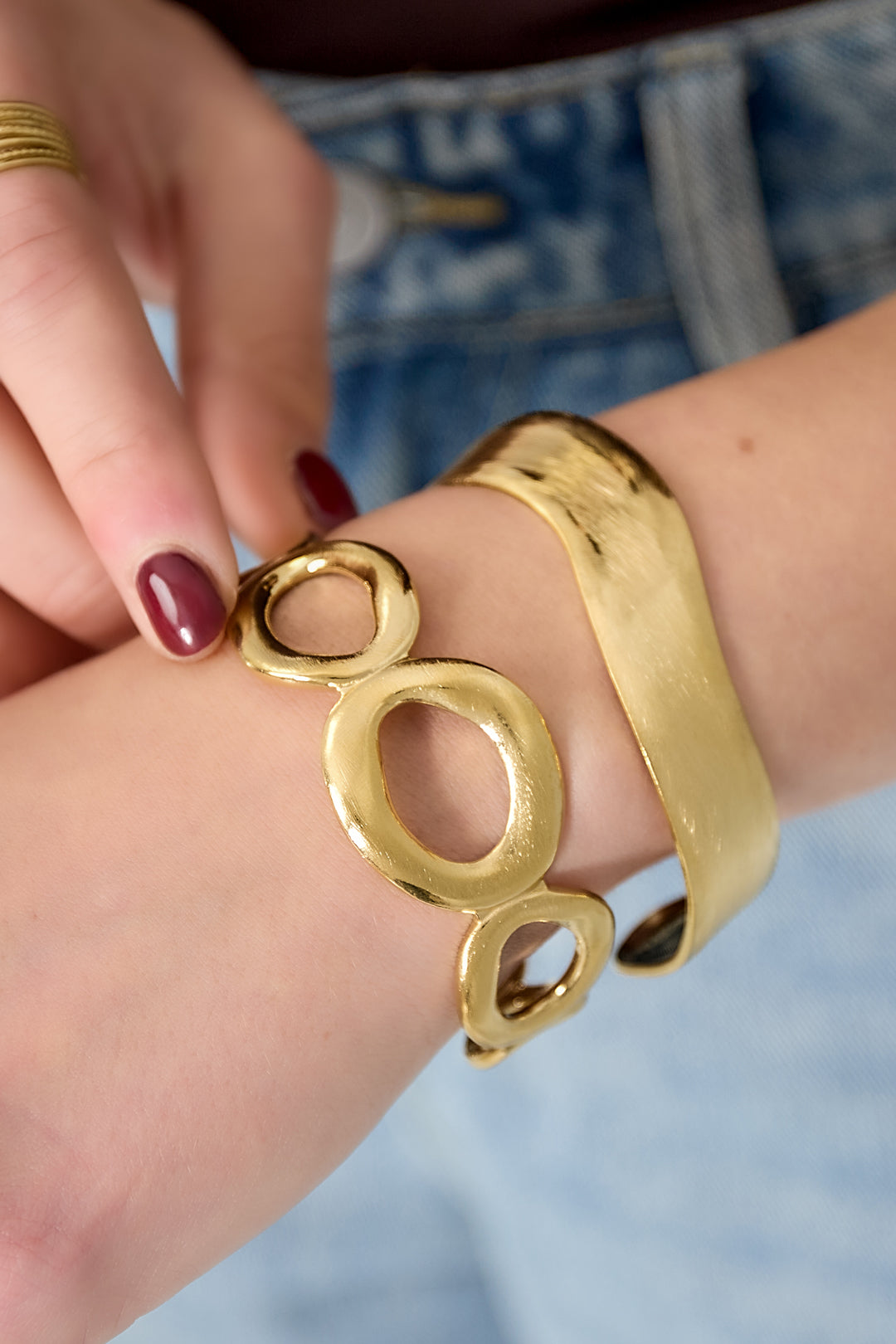 Stainless Steel Chunky bangle met organische cirkels