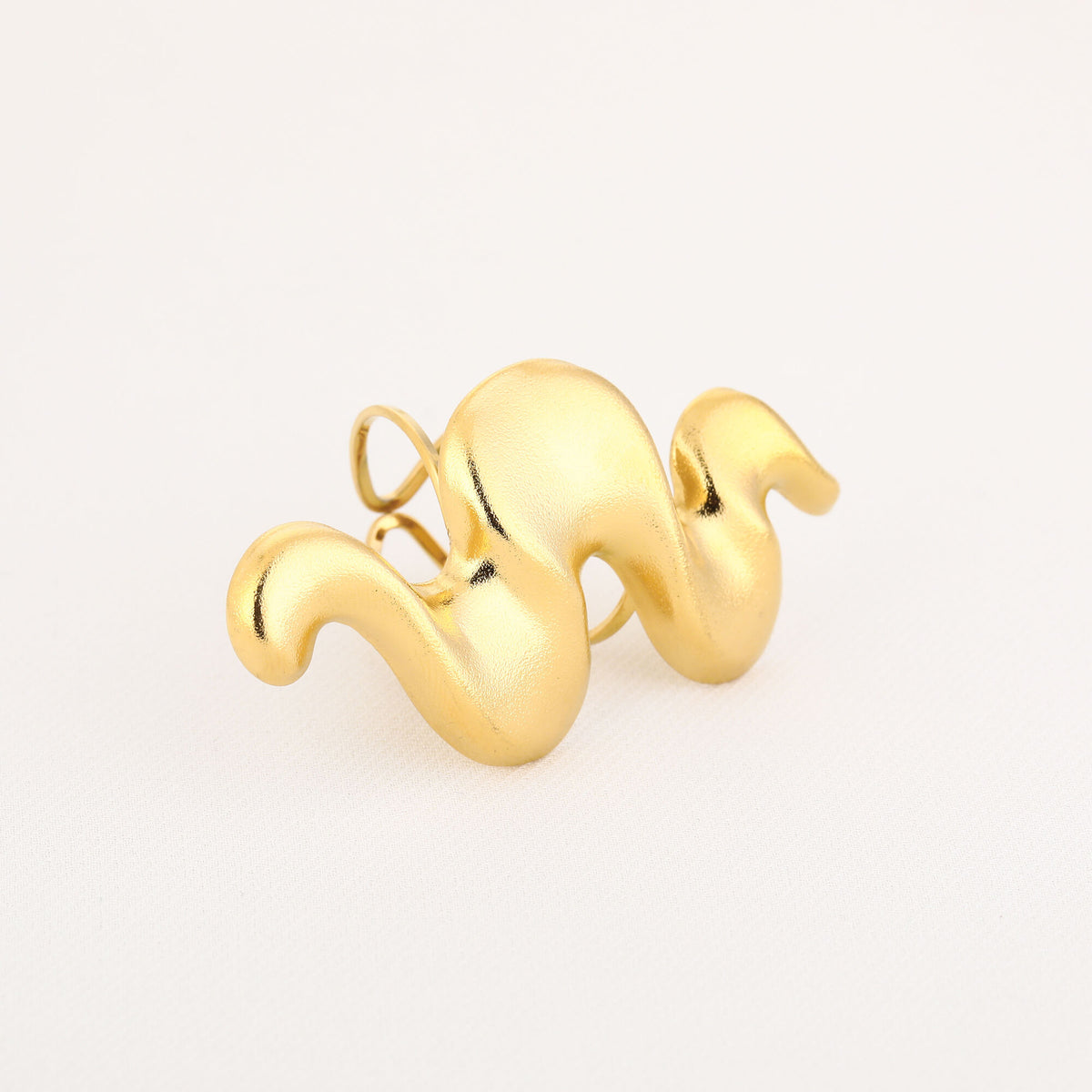 HZ Ring golvend design stainless steel