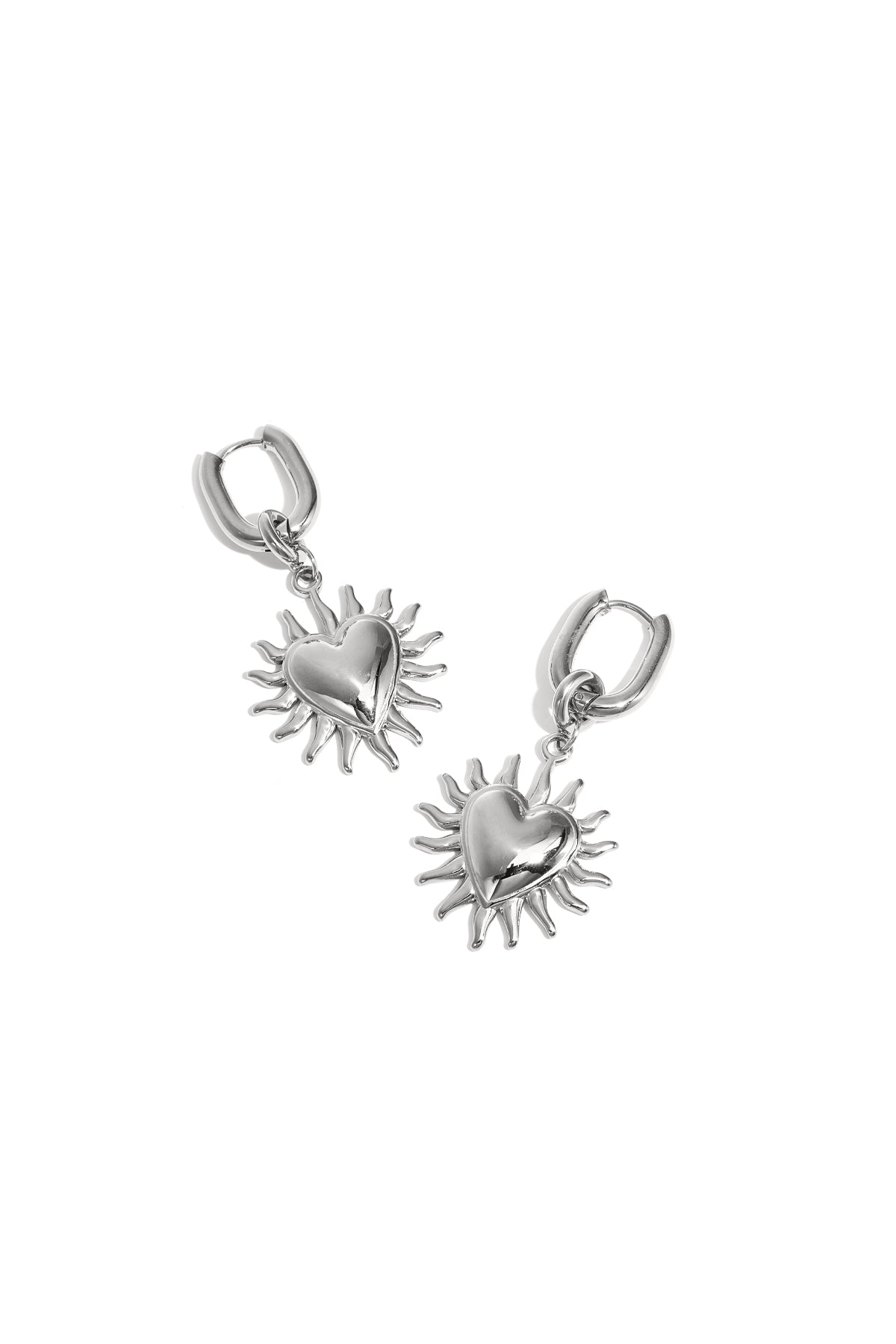 Stainless steel Oorbellen met hangende harten en zonnestralen
