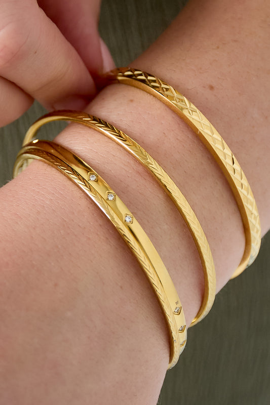 HZ Bangle Silver Glimmer