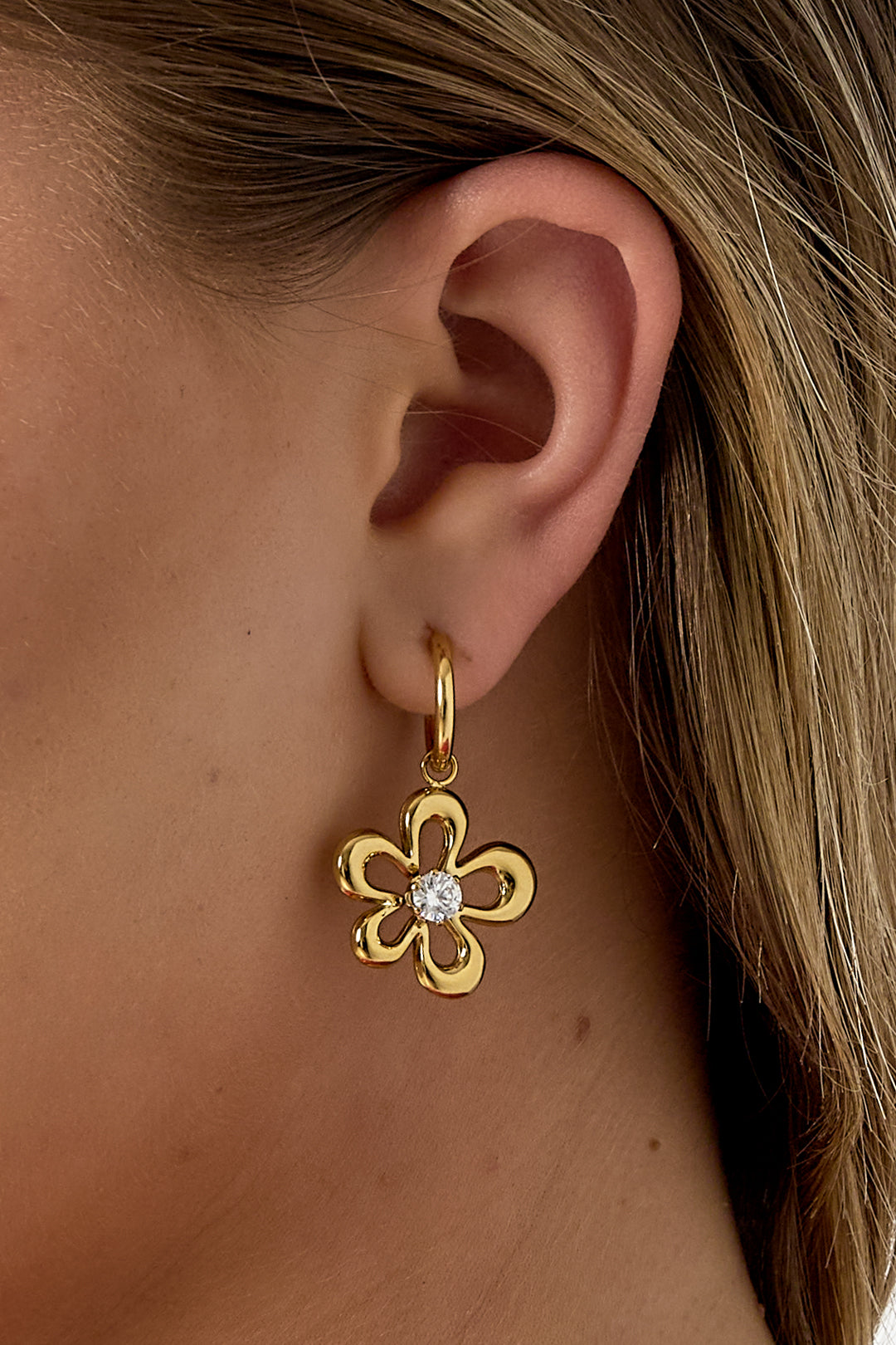 Stainless Steel Oorringetjes met koraalvormige bloem en steen detail