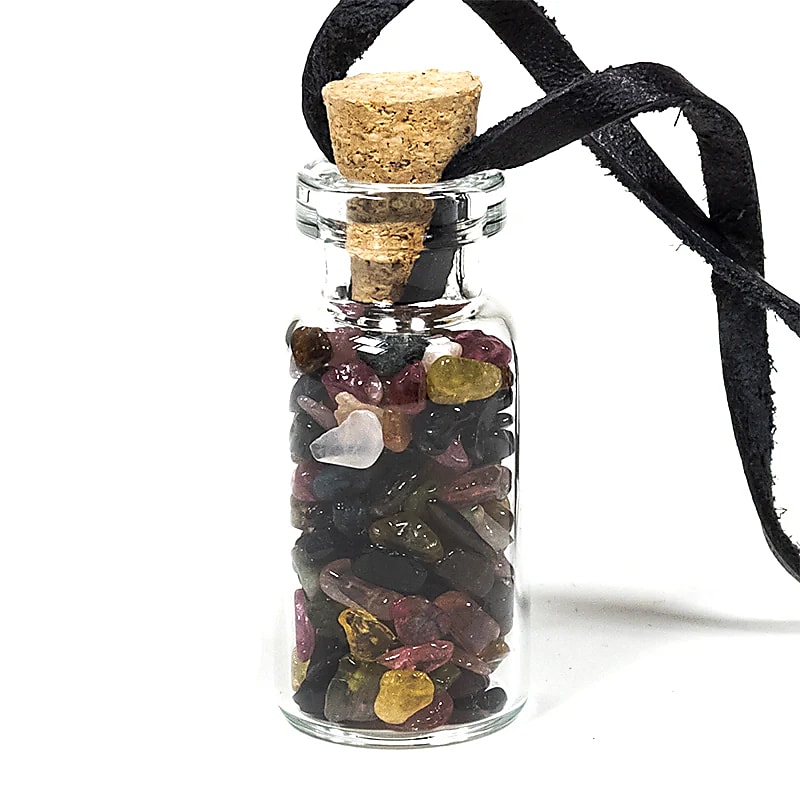 Geschenkflesje aan koord met toermalijn -- 3.6 cm